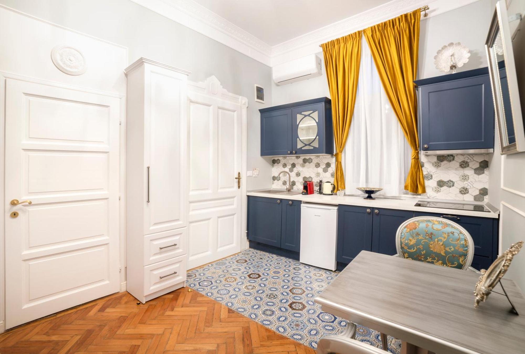 Aesthetic Pleasure - Central Downtown Apartments Oradea Luaran gambar