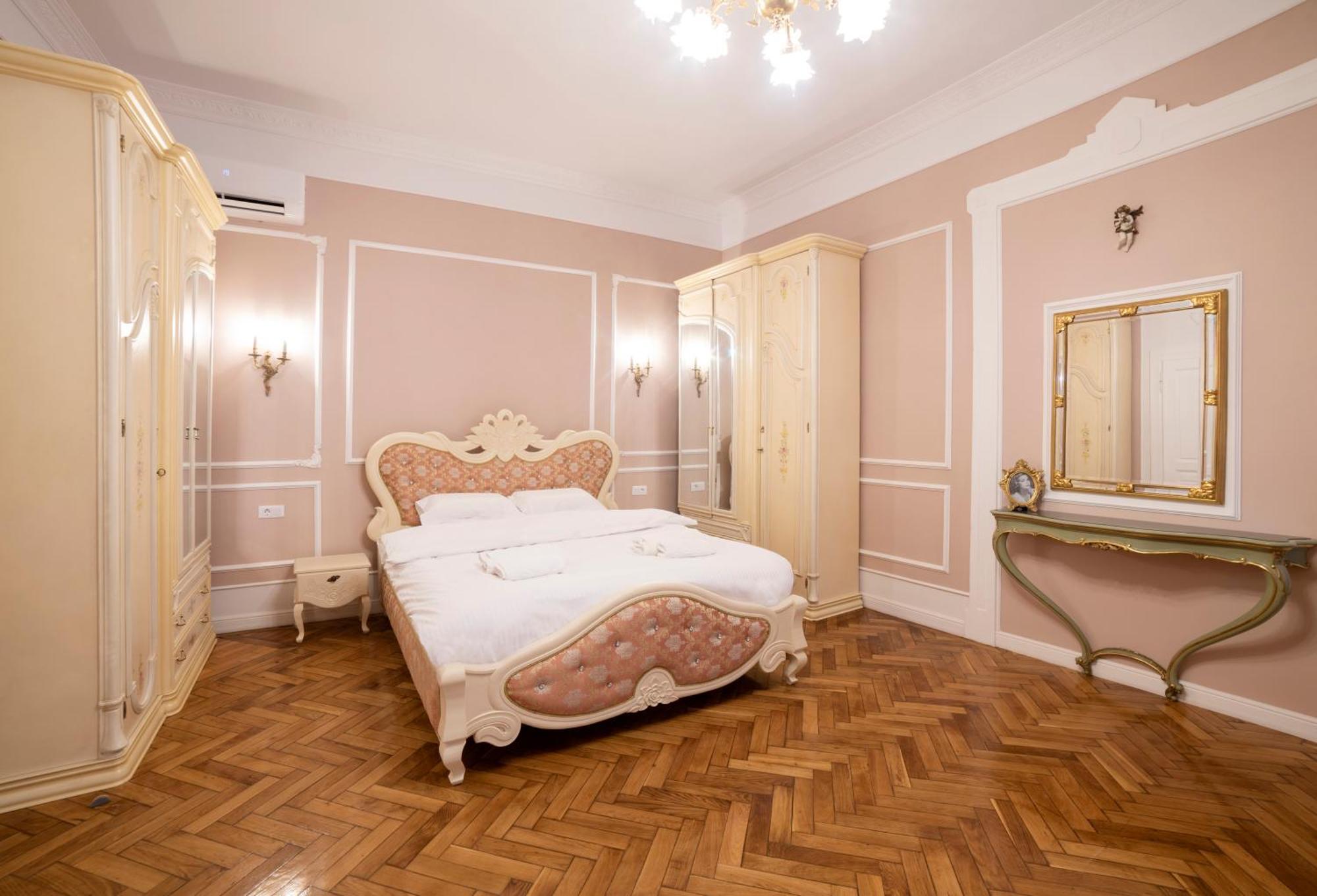 Aesthetic Pleasure - Central Downtown Apartments Oradea Luaran gambar